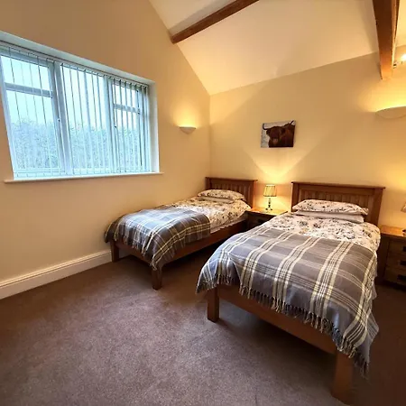 2 Bed In Alne Oc-t35068 *